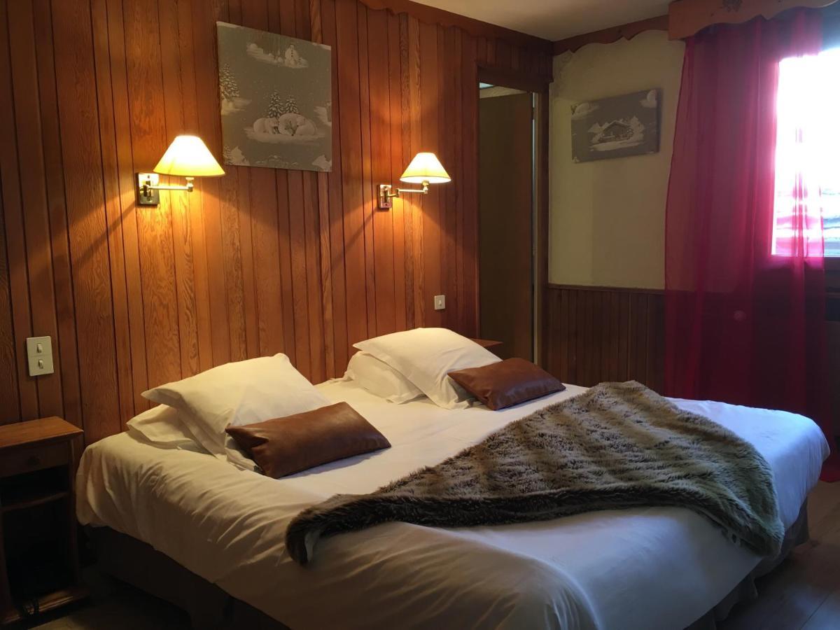 Hotel Les Airelles ลาคลูซาซ์ ภายนอก รูปภาพ
