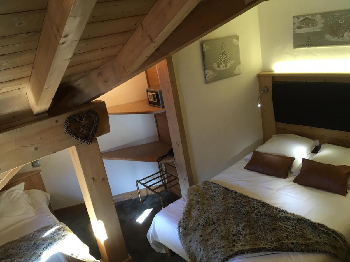 Hotel Les Airelles ลาคลูซาซ์ ภายนอก รูปภาพ