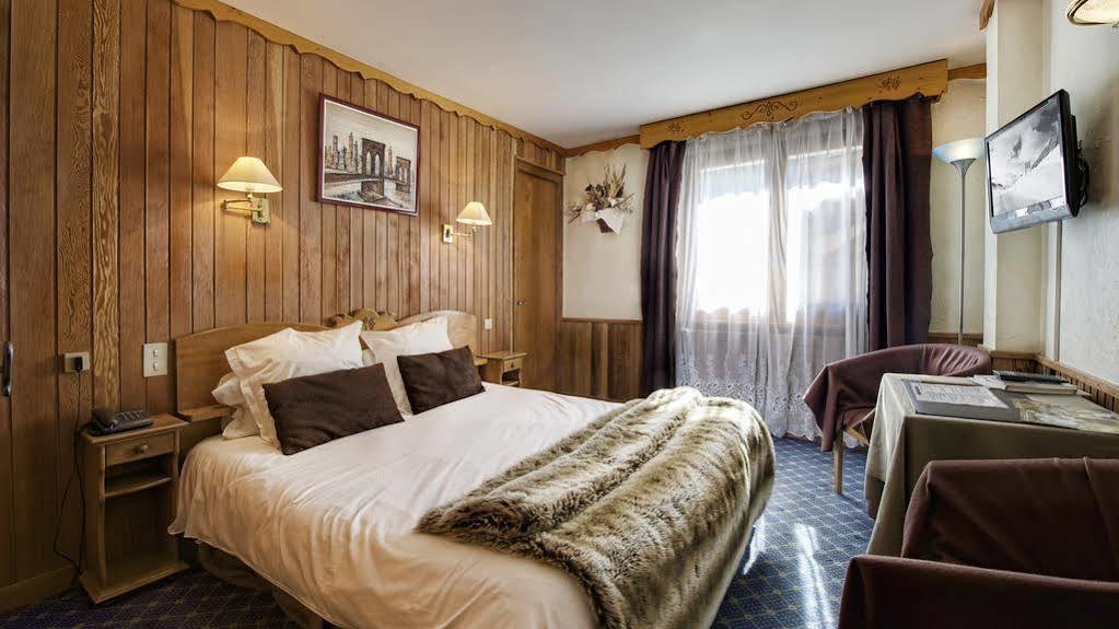 Hotel Les Airelles ลาคลูซาซ์ ภายนอก รูปภาพ